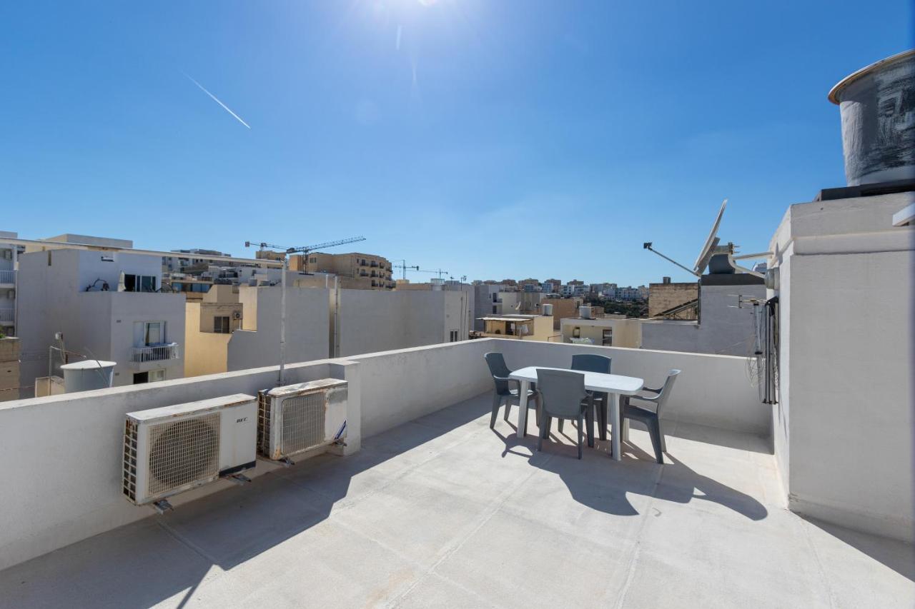 70/2- Spacious&Charming 3 Bedroom Apt In Sliema Exterior foto