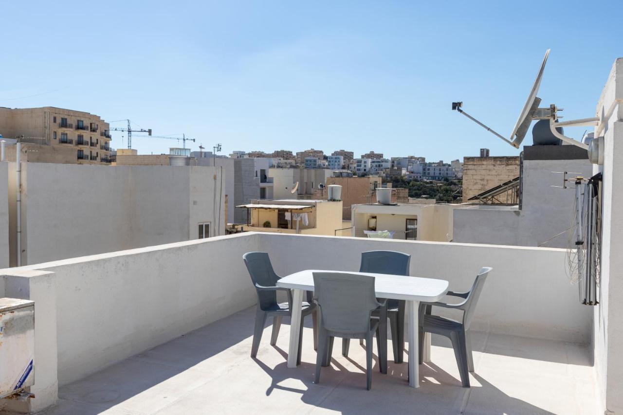 70/2- Spacious&Charming 3 Bedroom Apt In Sliema Exterior foto