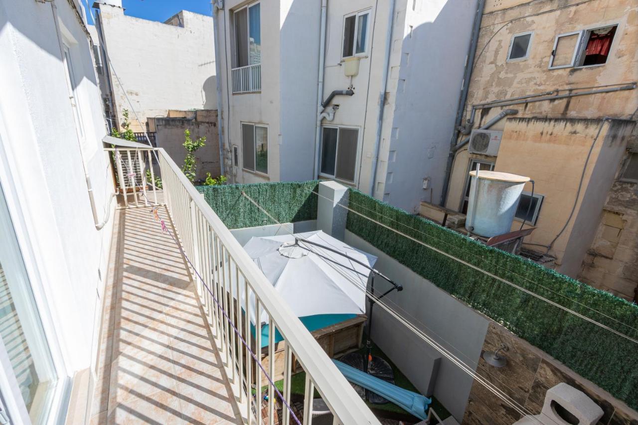 70/2- Spacious&Charming 3 Bedroom Apt In Sliema Exterior foto